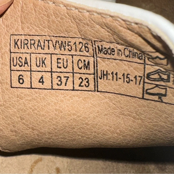 Vionic Size  6 - Picture 7 of 7